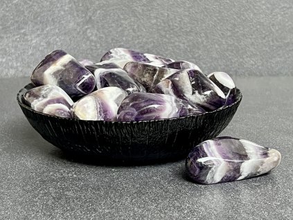 tromly z minerálů, tromlovaný ametyst chevron XXL